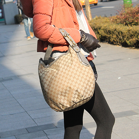 Gucci(����) 211986 �ڰ��� ȣ�� ����� [��������] �̹���6 - ���̺��� �߰���ǰ