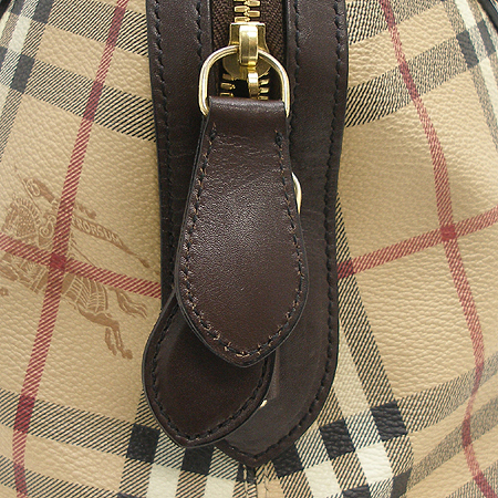 Burberry(������) �� Ŭ���� üũ ��Ʈ�� [�б�������] �̹���3 - ���̺��� �߰���ǰ