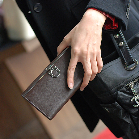 Ferragamo(��󰡸�) 21 4633 ���� ��ġ�� ��Ŭ ������ [��������] �̹���5 - ���̺��� �߰���ǰ