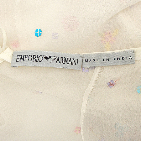 Emporio Armani(�������� �Ƹ�����) ���� �̹���3 - ���̺��� �߰���ǰ