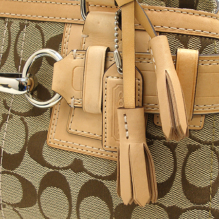 Coach(��ġ) �ñ׳��� �ΰ� ���� ��Ƽġ ��Ʈ�� �̹���4 - ���̺��� �߰���ǰ