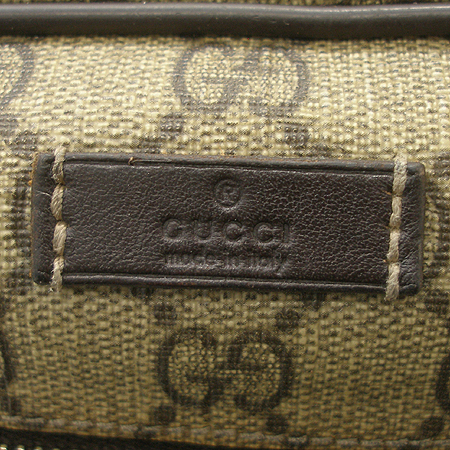 Gucci(����) 201448 GG�ΰ� PVC ũ�ν��� [�б�������] �̹���3 - ���̺��� �߰���ǰ