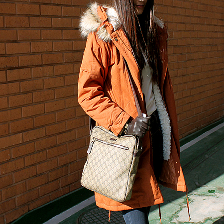 Gucci(����) 201448 GG�ΰ� PVC ũ�ν��� [�б�������] �̹���7 - ���̺��� �߰���ǰ