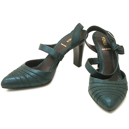 ���  ����