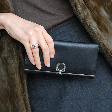 Ferragamo(��󰡸�) 22 4633 ���� ��ġ�� �ΰ� ��� ������ �̹���6 - ���̺��� �߰���ǰ