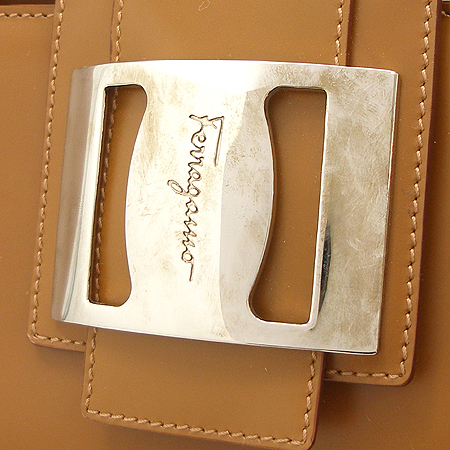 Ferragamo(��󰡸�) 12 2407 ���� �ٶ� ��� ���� ���� ��Ʈ�� [�б�����������2ȣ��] �̹���4 - ���̺��� �߰���ǰ