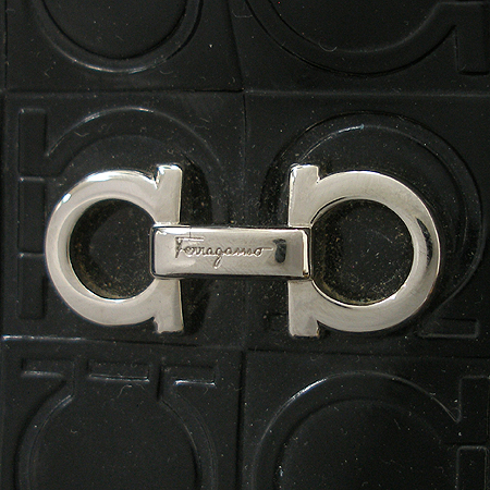 Ferragamo(��󰡸�) 21 B476 ��ġ�� �ΰ� ���̴�Ʈ ��Ʈ�� [�б�����������2ȣ��] �̹���4 - ���̺��� �߰���ǰ