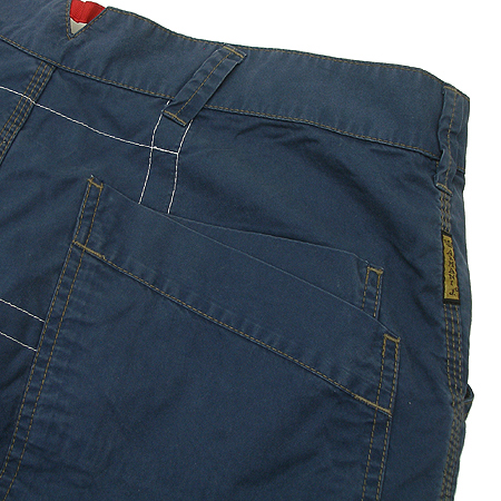Armani JEANS(�Ƹ����� ����) ���� �̹���3 - ���̺��� �߰���ǰ