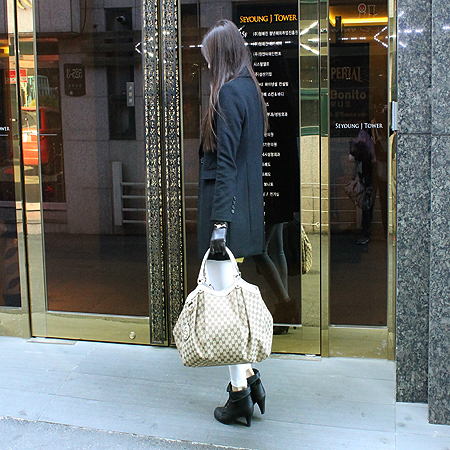 Gucci(����) 211943 GG�ΰ� �𰡵� ���̺������� ��Ű ��Ʈ�� �̹���6 - ���̺��� �߰���ǰ