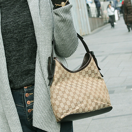 Gucci(����) 107752 GG�ΰ� �𰡵� ������ ����� �̹���7 - ���̺��� �߰���ǰ
