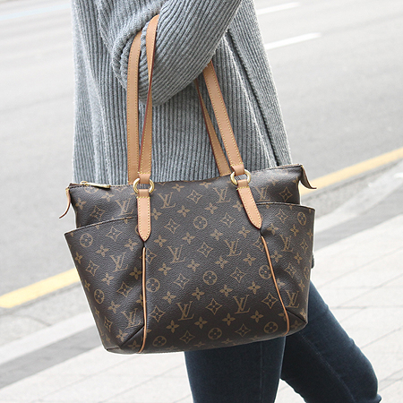 Louis Vuitton(���̺���) M56688 ���׷� ĵ���� ��Ż�� PM ����� [�б�������] �̹���7 - ���̺��� �߰���ǰ