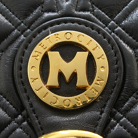 Metrocity(��Ʈ�ν�Ƽ) �������� ����ΰ� ���� �̹���4 - ���̺��� �߰���ǰ