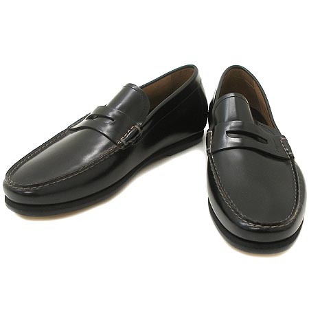 Ferragamo(󰡸)     
