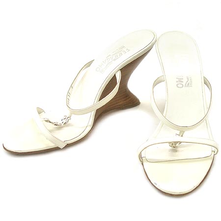 ��󰡸�  ����