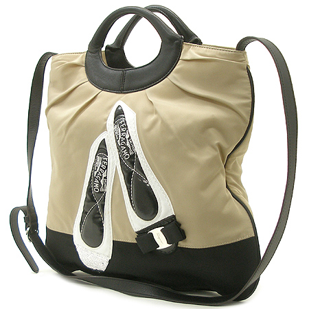 Ferragamo(��󰡸�) 21 B632 ���� �ٶ� ��� ������ 2WAY [�б�������] �̹���3 - ���̺��� �߰���ǰ