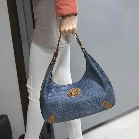 COLOMBO(�ݷҺ�) ���� �÷� ũ��Ŀ���� �Ǿ� ����� �̹���6 - ���̺��� �߰���ǰ