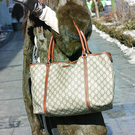 Gucci(����) 197953 GG�ΰ� PVC ���ں��� Ʈ���� ����� [��������] �̹���7 - ���̺��� �߰���ǰ