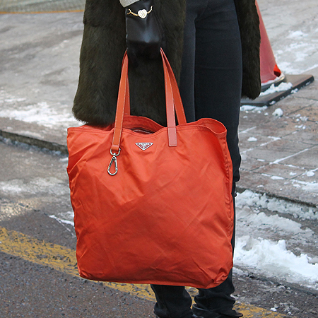 Prada(�����) �ﰢ �ΰ� ŰȦ�� ��� �к긯 ���� ��Ʈ�� [��õ������] �̹���6 - ���̺��� �߰���ǰ