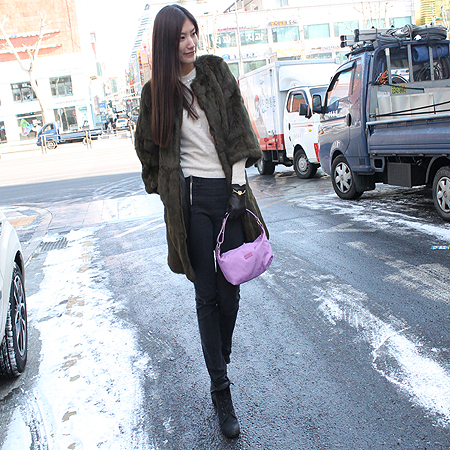 Etro(��Ʈ��) ũ��Ŀ ���� ���� ��� �ΰ� �к긯 ����� �̹���6 - ���̺��� �߰���ǰ