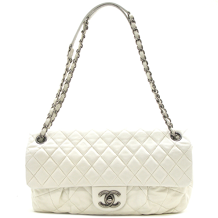 Chanel() ȭƮ   ü 