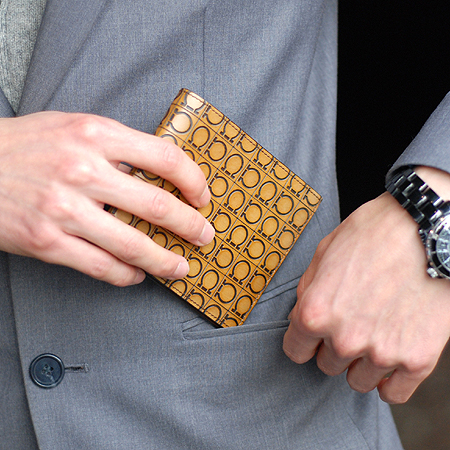 Ferragamo(��󰡸�) 66 3561 ��ġ�� �ΰ� ���� ���� ������ �̹���6 - ���̺��� �߰���ǰ