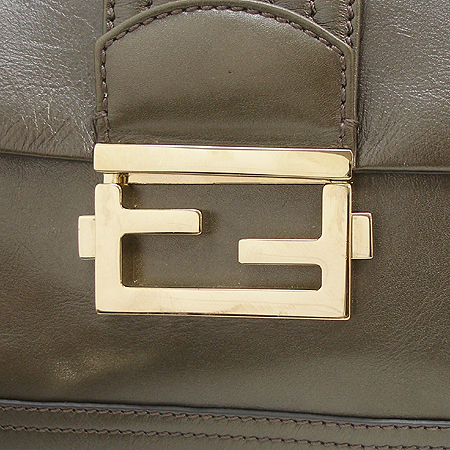 Fendi(���) 8BT139 ����� īŰ ���� ���� ü�� ����� �̹���4 - ���̺��� �߰���ǰ