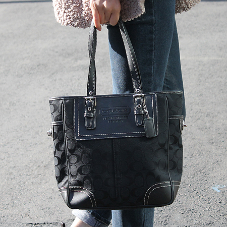 Coach(��ġ) �ñ׳�ó �ڰ��� ����� �̹���7 - ���̺��� �߰���ǰ