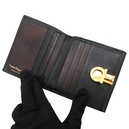 Ferragamo(��󰡸�) 22 0117 ���� ���� ��ġ�� �ΰ� ������ �̹���2 - ���̺��� �߰���ǰ