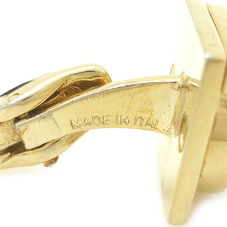 Ferragamo(��󰡸�) ���� ��ġ�� ��� Ŀ���� ��ư �̹���4 - ���̺��� �߰���ǰ