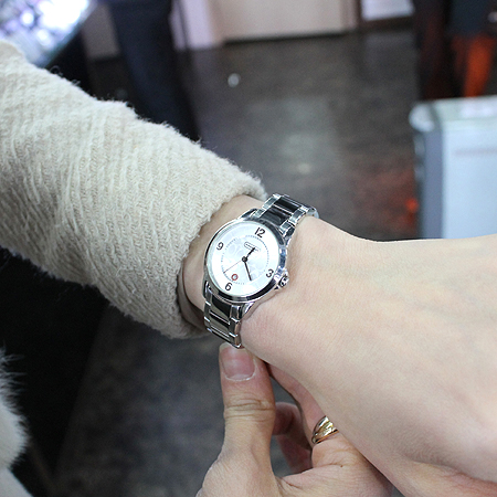 Coach(��ġ) 14501185 ���� �Ҵ�Ʈ ��ƿ ������ �ð� �̹���7 - ���̺��� �߰���ǰ