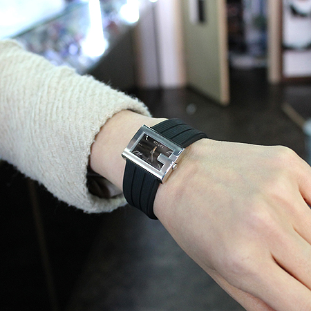 Gucci(����) YA100504 100L ��ƿ ������� ������ �ð� [��������] �̹���6 - ���̺��� �߰���ǰ