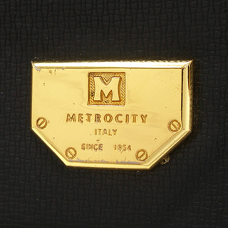 Metrocity(��Ʈ�ν�Ƽ) ���� �ΰ� ��� �簢 ��Ʈ�� �̹���3 - ���̺��� �߰���ǰ