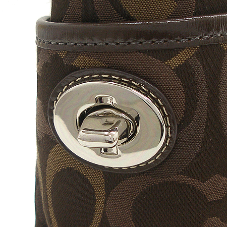 Coach(��ġ) �ñ׳�ó �ڰ��� ��Ʈ�� �̹���3 - ���̺��� �߰���ǰ