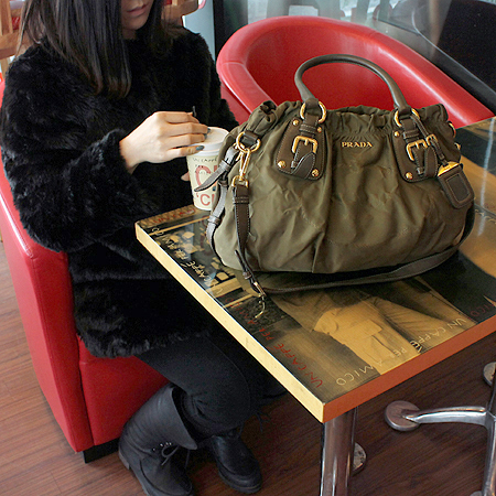Prada(�����) BR4259 �ж�� �� �ΰ� �к긯 ��ũ���� ��ī���� ȥ�� ����ΰ� 2WAY [��������] �̹���7 - ���̺��� �߰���ǰ