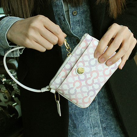 Coach(��ġ) �ɾ�Ʈ �ΰ� �Ŀ�ġ �̹���6 - ���̺��� �߰���ǰ
