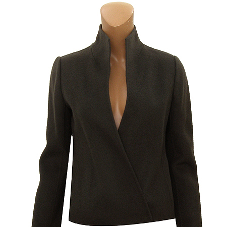 �����  ����