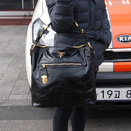Prada(�����) BR4733 VITELLO SHINE(�۾��� ����) ���� ����� [�б�����������2ȣ��] �̹���6 - ���̺��� �߰���ǰ