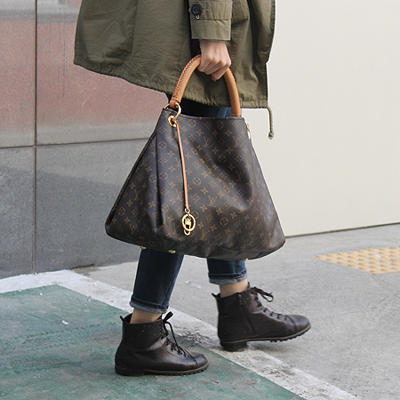 Louis Vuitton(���̺���) M40249 ���׷� ĵ���� ��ġ MM ����� [��������] �̹���7 - ���̺��� �߰���ǰ