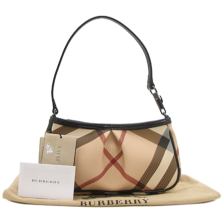 Burberry(������) 3690287 �� ���üũ PVC �Ŀ�ġ �̹���2 - ���̺��� �߰���ǰ