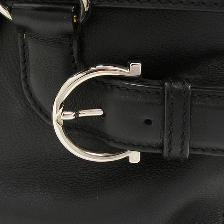 Ferragamo(��󰡸�) 21 4862 ���� ��ġ�� �ΰ� ����� �̹���5 - ���̺��� �߰���ǰ