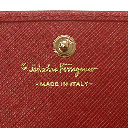 Ferragamo(��󰡸�) 22A994 ���� ���ǾƳ� ���� ���� �ٶ� ��� ������ �̹���5 - ���̺��� �߰���ǰ