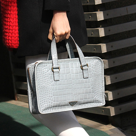 Prada(�����) BN0959 ũ��Ŀ���� ����Ʈ ����  ��Ʈ�� �̹���7 - ���̺��� �߰���ǰ