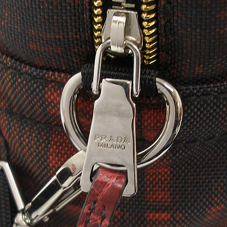 Prada(�����) BN2009 �к긯 ũ��Ŀ���� ���� ��Ʈ�� + ��� ��Ʈ�� �̹���4 - ���̺��� �߰���ǰ