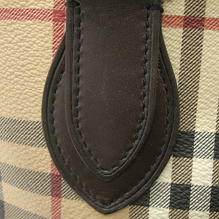 Burberry(������) Ŭ����üũ PVC ��ũ���� ��Ʈ�� [��������] �̹���3 - ���̺��� �߰���ǰ