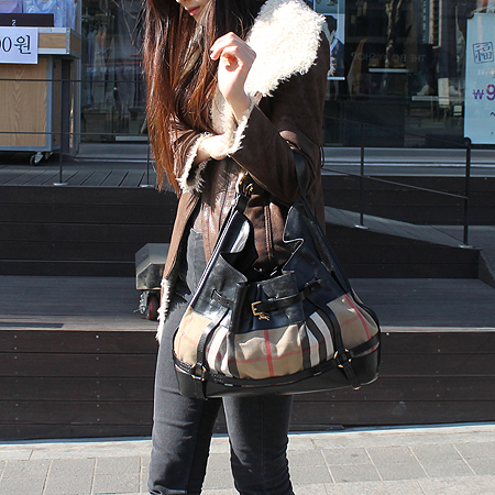 Burberry(������) ���μ� üũ�к긯 �������� ȥ�� ����ΰ� ����� [��������] �̹���7 - ���̺��� �߰���ǰ