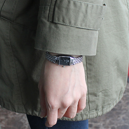 Armani(�Ƹ�����) AR5506 �簢 ���Ʈ ������ ��ƿ �ð� �̹���6 - ���̺��� �߰���ǰ