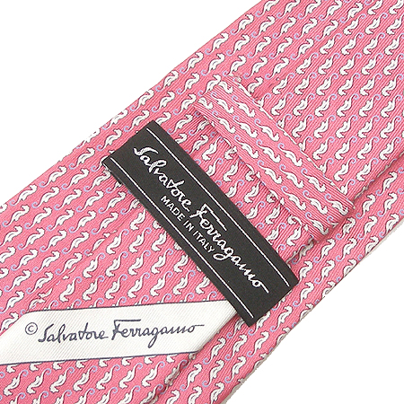 Ferragamo(��󰡸�) 100% ��ũ ��Ÿ�� �̹���3 - ���̺��� �߰���ǰ