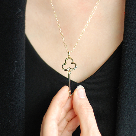 Tiffany(Ƽ�Ĵ�) 18K Trefoil key(Ʈ������ Ű) ���Ʈ ����� �̹���5 - ���̺��� �߰���ǰ