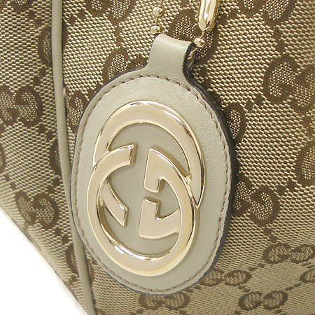 Gucci(����) 211944 GG�ΰ� �к긯 ��Ű ����� [�б�������] �̹���4 - ���̺��� �߰���ǰ