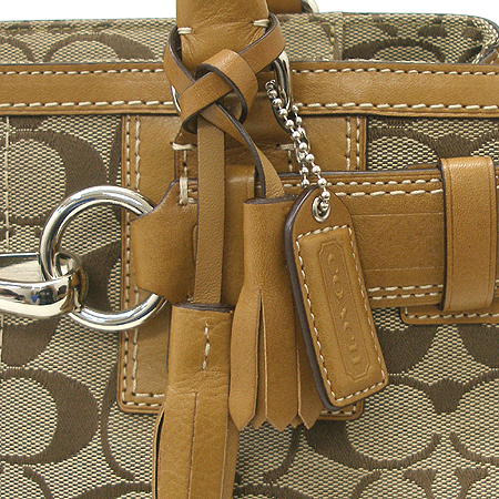 Coach(��ġ) �ñ׳�ó �ڰ��� ����ΰ� ��Ʈ�� �̹���3 - ���̺��� �߰���ǰ